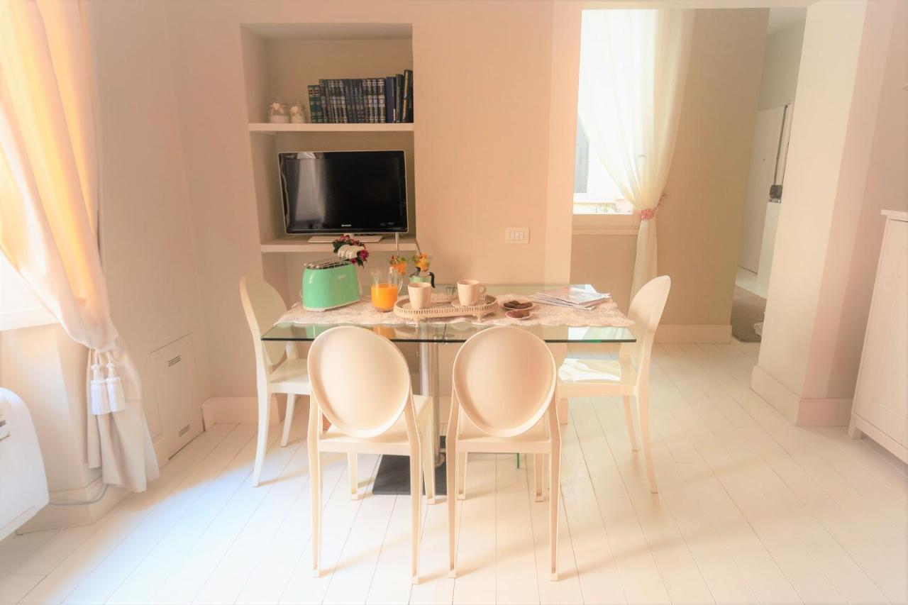 White Florence Suite エクステリア 写真